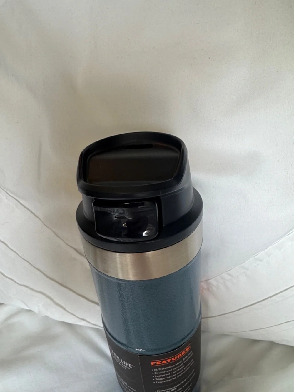 Stanley Classic Trigger-Action Travel Mug 16 oz - Picture 9 of 9